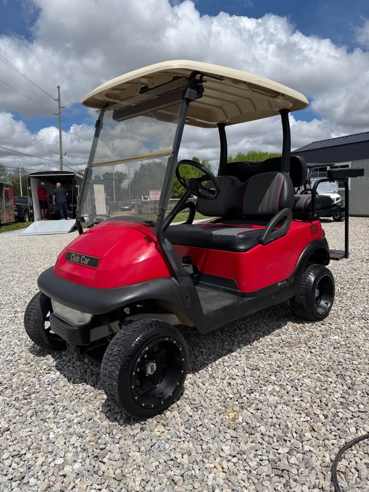 2005 Club Car Precedent - Red
