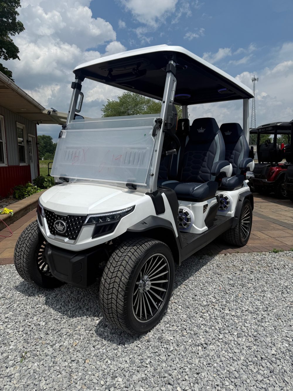 2025 Evolution D-Max GT4 - Pearl Mineral White