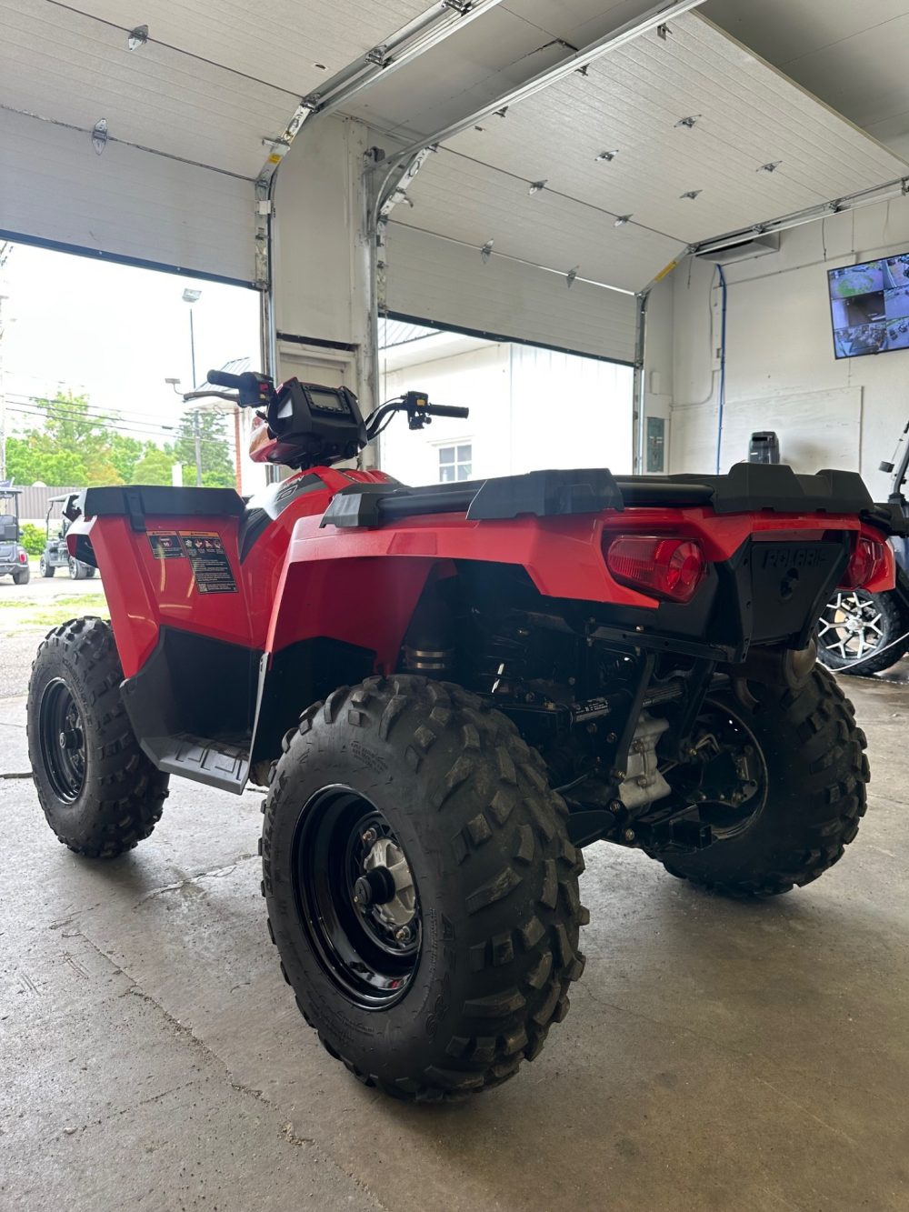 2018 Polaris Polaris Sportsman 570 EFI Four Wheeler - Red - Image 10