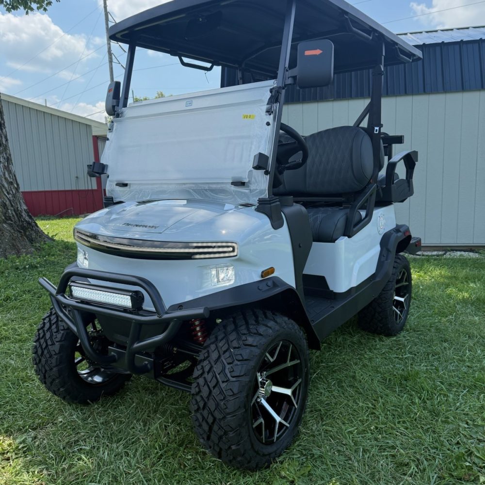 2025 Denago Nomad XL/White