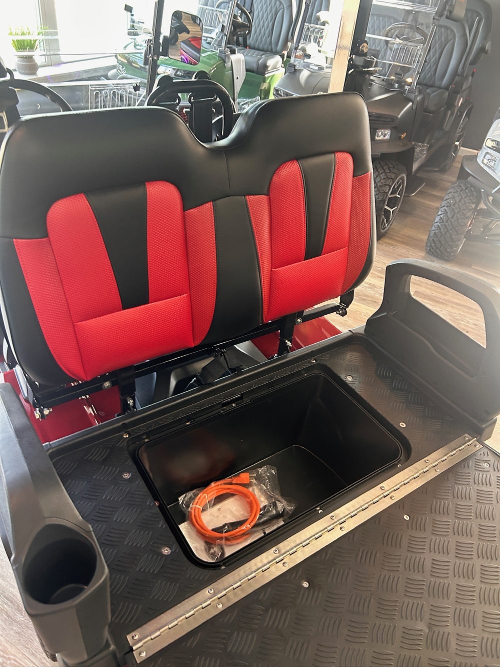 2025 Evolution D5 Ranger 2+2 Plus F. Red - Flamenco Red - Image 6