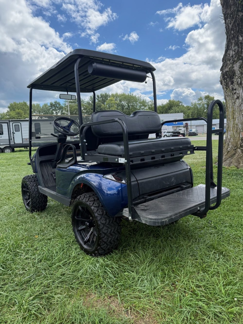 2017 EZGO EZGO TXT Lifted Storm - Blue - Image 7