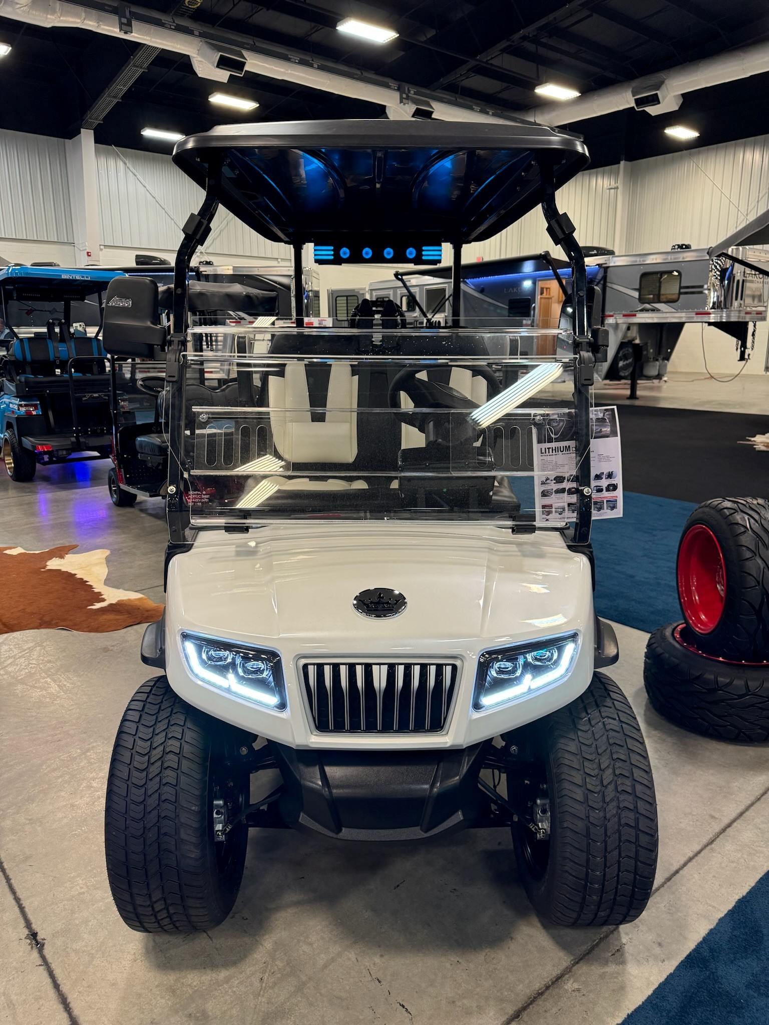 2025 Evolution Ranger 4 Plus - White - Pearl Mineral White - Image 2