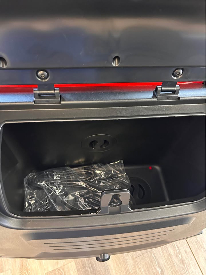 2025 Denago Rover XL/Scarlet - Scarlet - Image 5